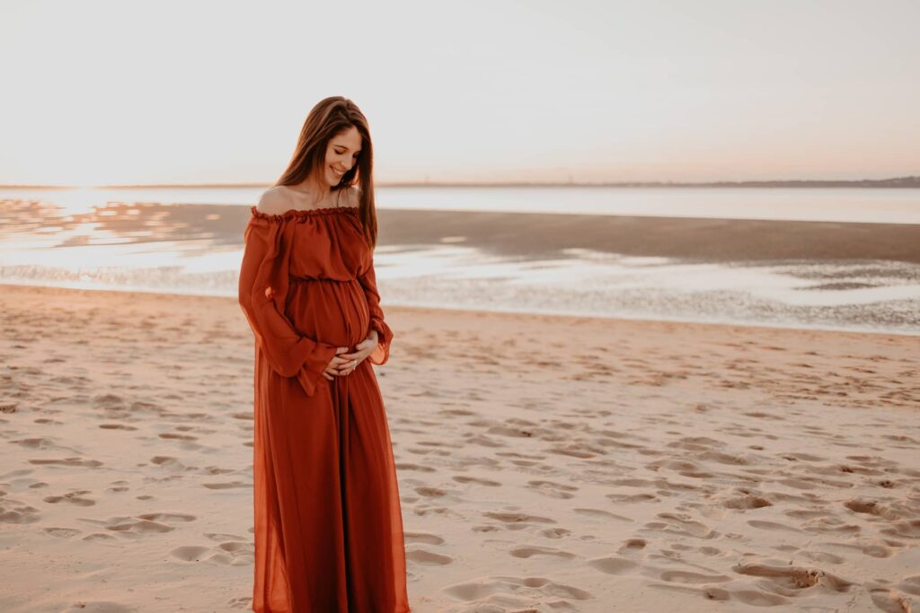 photo femme enceinte plage arcachon